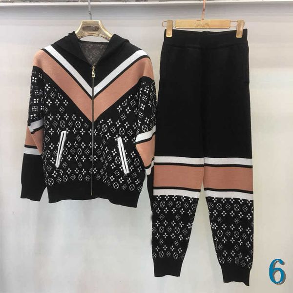 womens designer tracksuit fashion sweater jackets with pant suit womens luxury winter ladies hoodie jackets brand 2020 11 6, White
womens designer tracksuit fashion sweater jackets with pant suit womens luxury winter ladies hoodie jackets brand 2020 11 6, White