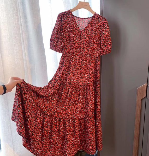 women dress 2020 spring and summer new v-neck dress fabric elegant french floral, Black;gray
women dress 2020 spring and summer new v-neck dress fabric elegant french floral, Black;gray
