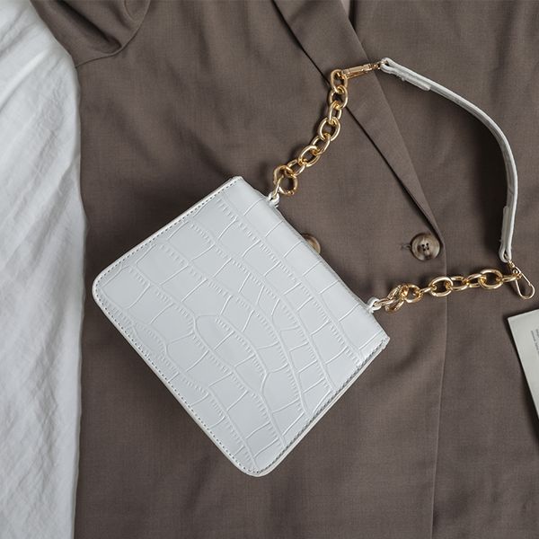 casual alligator handbags women crocodile pattern messenger bags chic chain shoulder crossbody bag female party clutch and purse
casual alligator handbags women crocodile pattern messenger bags chic chain shoulder crossbody bag female party clutch and purse