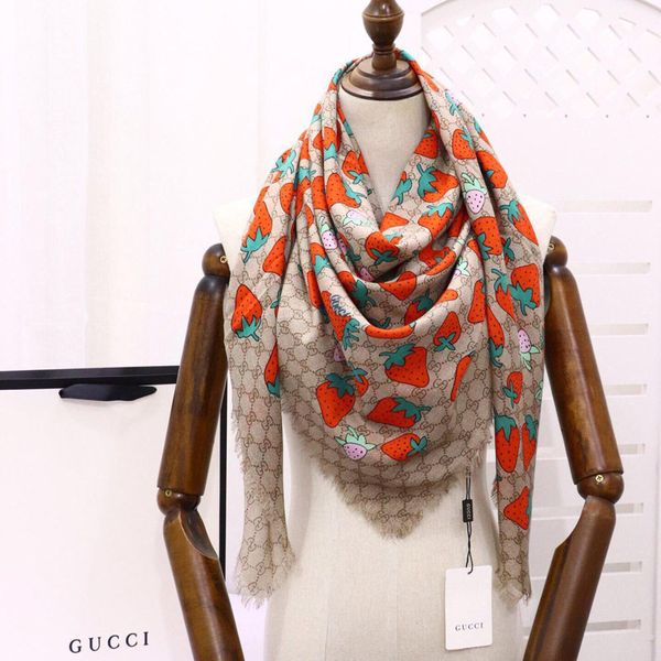 2019 lady scarf of luxury designer high-end quality silk wool pile material ladies'luxury scarf and scarf size 140*140cm, Blue;gray
2019 lady scarf of luxury designer high-end quality silk wool pile material ladies'luxury scarf and scarf size 140*140cm, Blue;gray