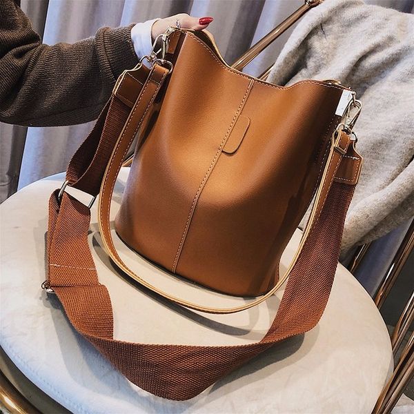 women shoulder bag large capacity chain bucket handbags quality pu leather women's totes shopping bag sac femme women
women shoulder bag large capacity chain bucket handbags quality pu leather women's totes shopping bag sac femme women