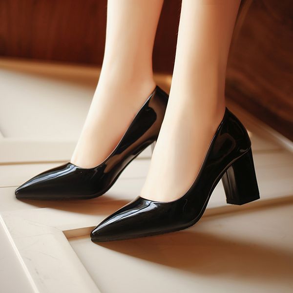 small fresh high heels 2019 autumn new patent leather single shoes korean wild pointed thick with wedding shoes red bridal, Black
small fresh high heels 2019 autumn new patent leather single shoes korean wild pointed thick with wedding shoes red bridal, Black