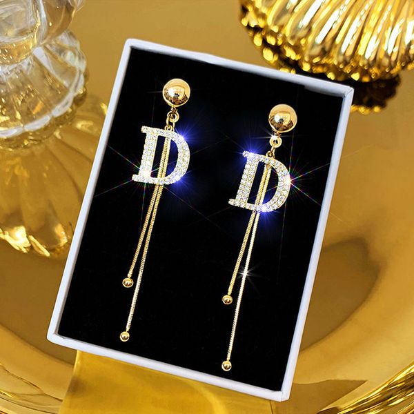 silver needle full diamond d letter long earrings female fashion tassel earrings versatile personality web celebrity earrings
silver needle full diamond d letter long earrings female fashion tassel earrings versatile personality web celebrity earrings