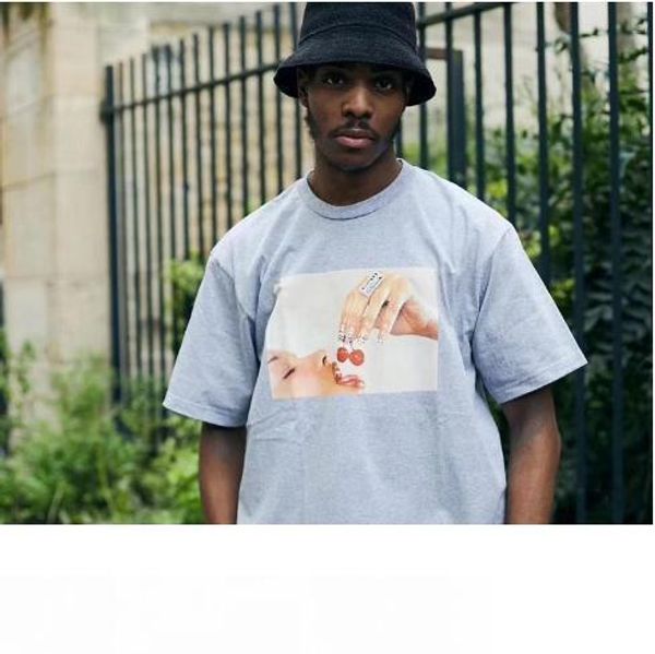 20ssbox логотип человек ест вишни printed tee футболка high street короткие рукава мужчины женщины повседневная tee summer, White;black
20ssbox логотип человек ест вишни printed tee футболка high street короткие рукава мужчины женщины повседневная tee summer, White;black