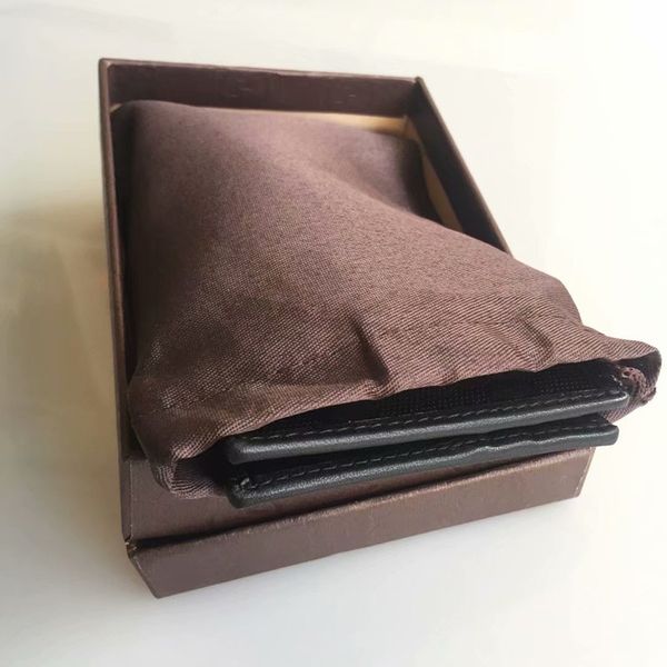 new men /women fashion classic design casual ultra-thin wallet credit card id holder money clip with box, Red;black
new men /women fashion classic design casual ultra-thin wallet credit card id holder money clip with box, Red;black