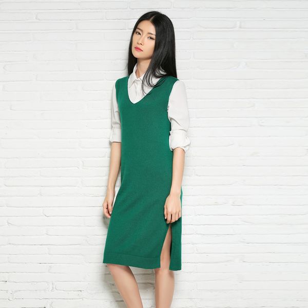 korean version of loose cashmere vest long section 2020 spring new solid color women's knitted sweater vest, Black;white
korean version of loose cashmere vest long section 2020 spring new solid color women's knitted sweater vest, Black;white