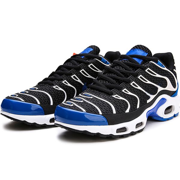 men's comfortable cushioning leather upper rubber sole, outdoor sports shoes, black and white and other multicolor casual running shoes
men's comfortable cushioning leather upper rubber sole, outdoor sports shoes, black and white and other multicolor casual running shoes