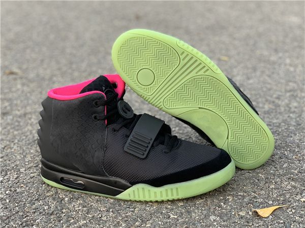 2 nrg kanye basketball shoes black pink west sports sneakers with original box size eu40-46, White;red
2 nrg kanye basketball shoes black pink west sports sneakers with original box size eu40-46, White;red