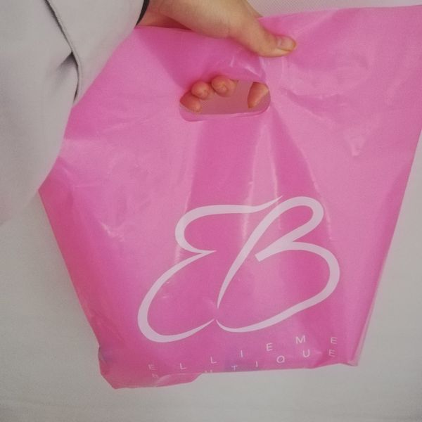 500pcs/lot customized plastic shopping bags with brand logo printed gift clothes shoes package store bags
500pcs/lot customized plastic shopping bags with brand logo printed gift clothes shoes package store bags