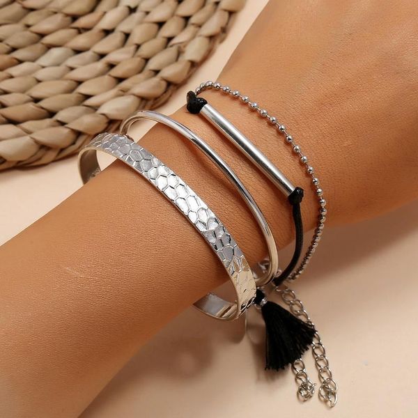 4 pcs/set metal tube black tassel rope hand chains female circle round open bangle&bracelets for women silver color simple new, Golden;silver
4 pcs/set metal tube black tassel rope hand chains female circle round open bangle&bracelets for women silver color simple new, Golden;silver