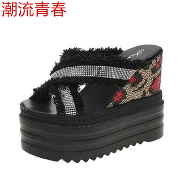2020 summer women's wedge heel cool slippers ultra - high 12.5 cm women's chunky slippers new fashion sequins platform shoes, Black
2020 summer women's wedge heel cool slippers ultra - high 12.5 cm women's chunky slippers new fashion sequins platform shoes, Black