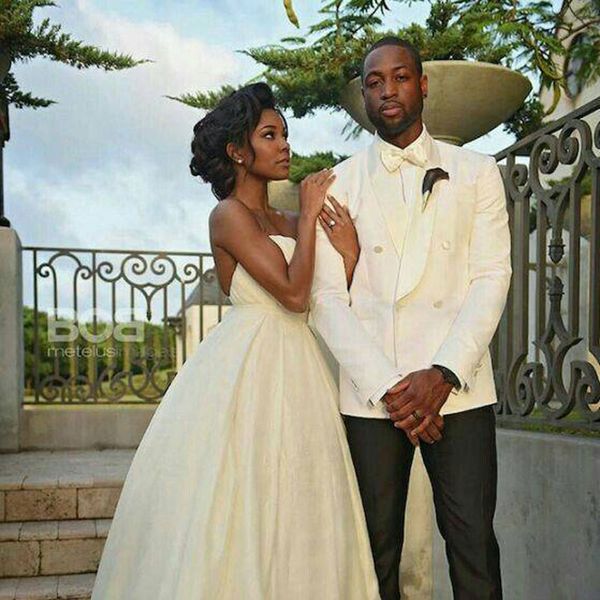 custom ivory groom tuxedos oversizes suits men wedding shawl lapel design 2piece evening party groomsmen wear slim costume homme man blazer, Black;gray
custom ivory groom tuxedos oversizes suits men wedding shawl lapel design 2piece evening party groomsmen wear slim costume homme man blazer, Black;gray