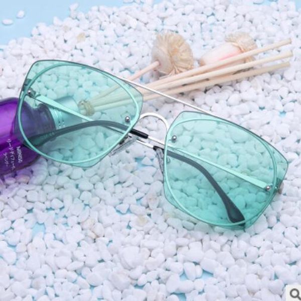 designer women new sunglasses big block sunglasses male version sun glasses with double beam new female version, White;black
designer women new sunglasses big block sunglasses male version sun glasses with double beam new female version, White;black