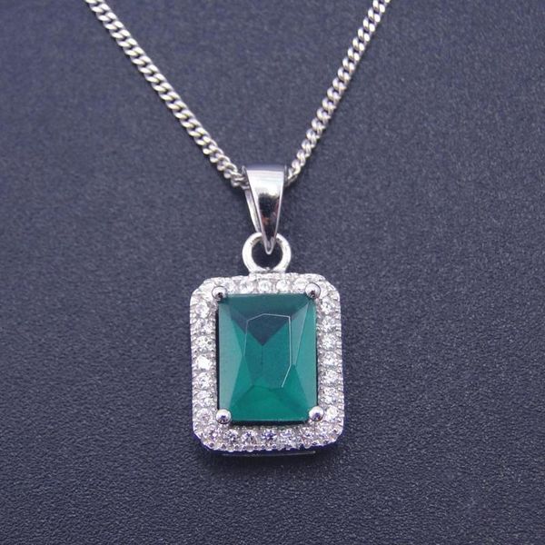 charm pendant 925 sterling silver green cz pendant necklace for women engagement / party / birthday gift
charm pendant 925 sterling silver green cz pendant necklace for women engagement / party / birthday gift