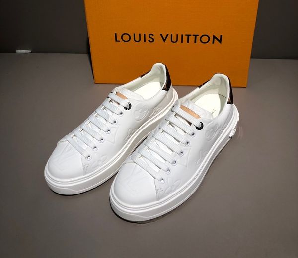 2020 new luxury leather casual shoes women designer sneakers genuine leather fashion paris triple leisure sports hiking shoes, Black
2020 new luxury leather casual shoes women designer sneakers genuine leather fashion paris triple leisure sports hiking shoes, Black