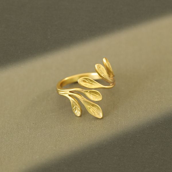 shanice s925 sterling silver leaf branch open rings for womenadjustable finger rings fashion jewelry vintage vine leaves ring a, Golden;silver
shanice s925 sterling silver leaf branch open rings for womenadjustable finger rings fashion jewelry vintage vine leaves ring a, Golden;silver