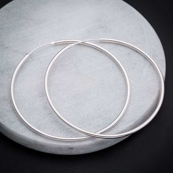 1pair big smooth big ears ring clear circle round hoop charm earrings delicate, Golden;silver
1pair big smooth big ears ring clear circle round hoop charm earrings delicate, Golden;silver
