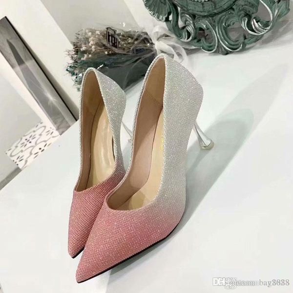 new fashion luxury designer shoes, women's high-heeled shoes, 2019 leather making original box sending heel height: 9.5 cm size: 35-39, Black
new fashion luxury designer shoes, women's high-heeled shoes, 2019 leather making original box sending heel height: 9.5 cm size: 35-39, Black