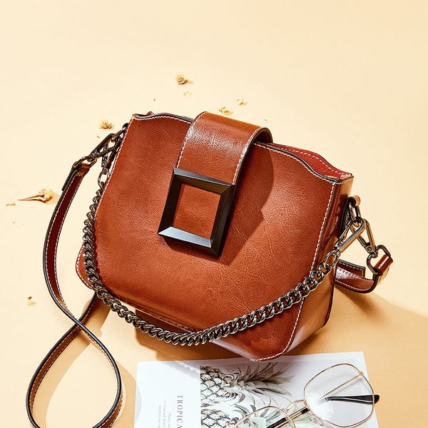 real cow leather ladies handbag flap bag women messenger bag fashion female 2019 panelled shoulder small flap
real cow leather ladies handbag flap bag women messenger bag fashion female 2019 panelled shoulder small flap