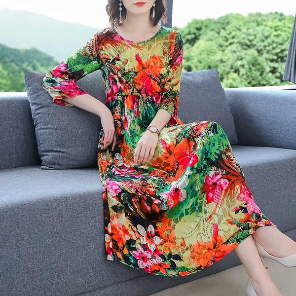 fashion silk ladies long dressesnew style high waist loose women formal dress woman clothes plus size, White;black
fashion silk ladies long dressesnew style high waist loose women formal dress woman clothes plus size, White;black