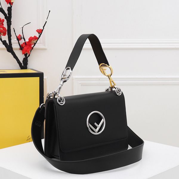 горячая продажа женщин высокого качества crossbody сумки на ремне женщины моды цепи моды натуральной кожи сумки на ремне сумки crossbody
горячая продажа женщин высокого качества crossbody сумки на ремне женщины моды цепи моды натуральной кожи сумки на ремне сумки crossbody