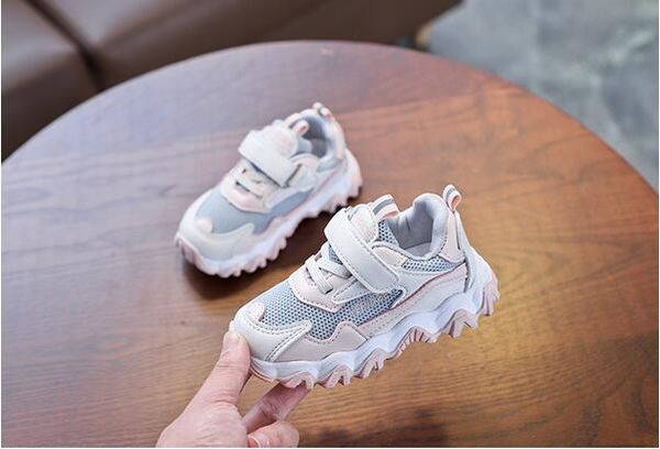 kids sports shoes 2020 spring and autumn new color matching casual shoes non-slip mesh shoes boys and girls, Black;red
kids sports shoes 2020 spring and autumn new color matching casual shoes non-slip mesh shoes boys and girls, Black;red