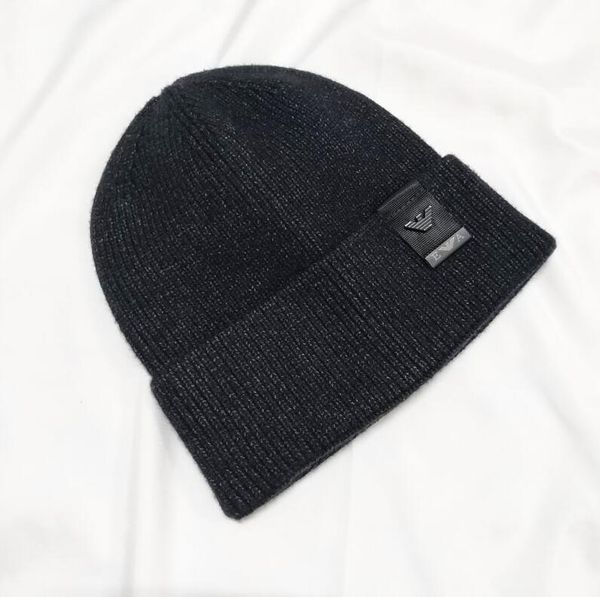 мужчины зимы женщин beanie мужчины шляпа случайные трикотажные шапки шляпы мужчины спортивная шапка черный серый белый желтый качество высот, Blue;gray
мужчины зимы женщин beanie мужчины шляпа случайные трикотажные шапки шляпы мужчины спортивная шапка черный серый белый желтый качество высот, Blue;gray
