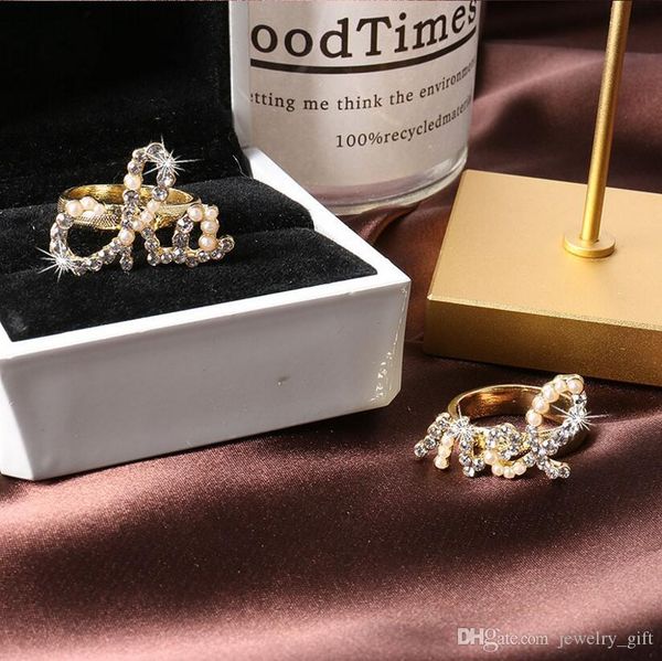 european and american alphabet ring female irregular flash diamond pearl index finger ring ring new temperament net red ins, Golden;silver
european and american alphabet ring female irregular flash diamond pearl index finger ring ring new temperament net red ins, Golden;silver