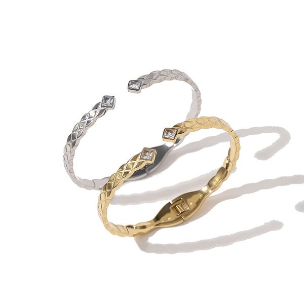 bangle titanium steel spring for women trendy silver color quality cubic ziron stone lady bangles, Black
bangle titanium steel spring for women trendy silver color quality cubic ziron stone lady bangles, Black