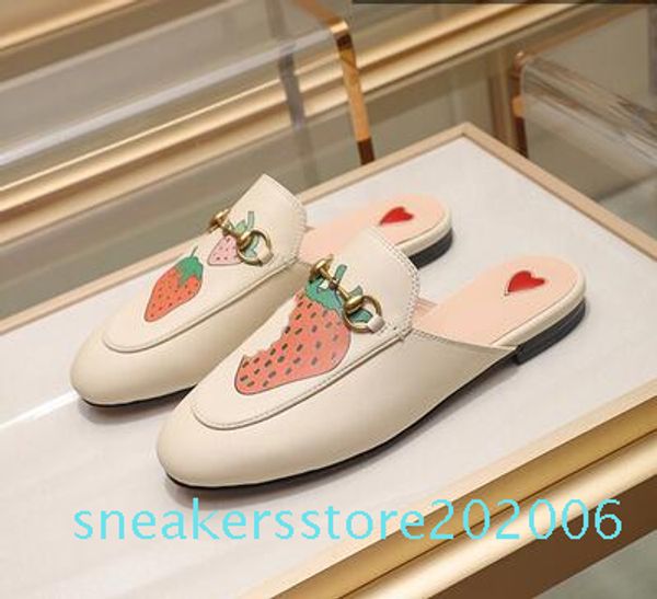 luxury designer slippers women princetown leather slippers bling flat mules casual shoes loafers fashion outdoor slippers ladies summer s06, Black
luxury designer slippers women princetown leather slippers bling flat mules casual shoes loafers fashion outdoor slippers ladies summer s06, Black