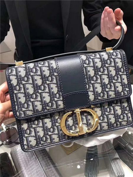 2019 brand new cchri tian addle 30 montaigne canva blue old flower po tman bag houlder cro body bag
2019 brand new cchri tian addle 30 montaigne canva blue old flower po tman bag houlder cro body bag