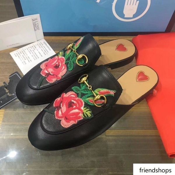 новое прибытие из натуральной кожи бабочки узел плоский тапочки горный хрусталь обувь женщины мокасины скольжению на мулах слайды size35-41
новое прибытие из натуральной кожи бабочки узел плоский тапочки горный хрусталь обувь женщины мокасины скольжению на мулах слайды size35-41