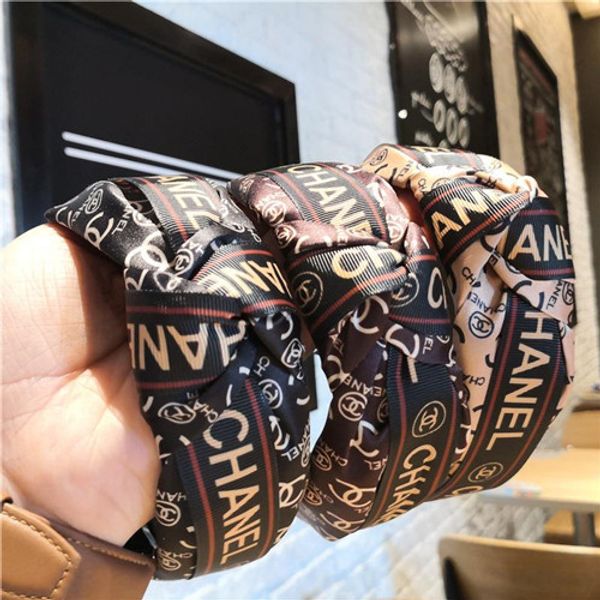 Женщины моды Hairband девушка ретро Тюрбан Полосатого Письмо ободок Повязка для печати Аксессуары для волос для девочек головной повязки 6 Sytles
Женщины моды Hairband девушка ретро Тюрбан Полосатого Письмо ободок Повязка для печати Аксессуары для волос для девочек головной повязки 6 Sytles