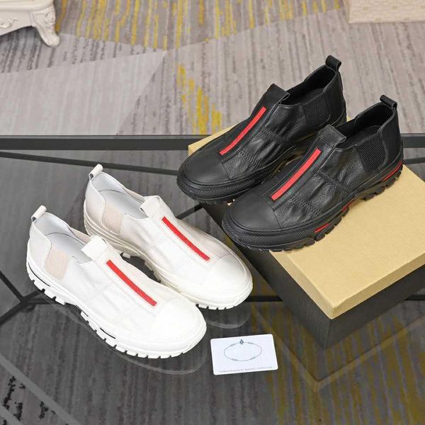 2020 new casual shoes imported first layer cowhide material technology to create rubber sports and leisure style outsole wear-resistant2, Black
2020 new casual shoes imported first layer cowhide material technology to create rubber sports and leisure style outsole wear-resistant2, Black