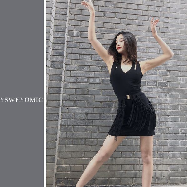dance dress latin dance dress beautiful back training suit female two-piece set with chest pad tassel belt l289, Black;red
dance dress latin dance dress beautiful back training suit female two-piece set with chest pad tassel belt l289, Black;red
