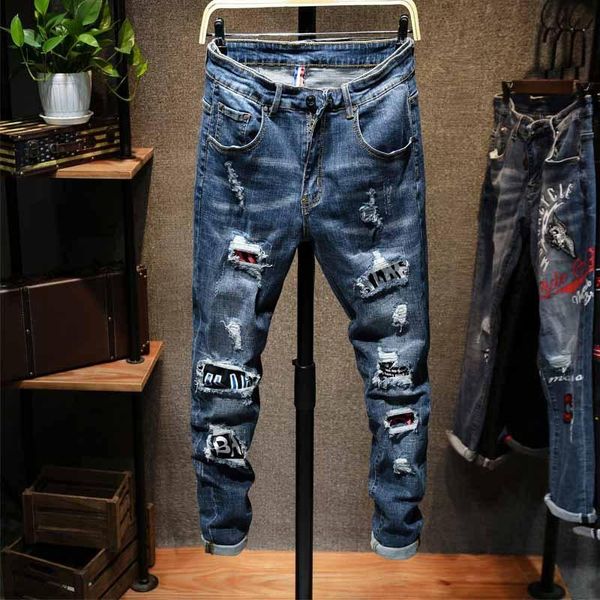 luxury designer mens jeans european and american slim stitching hole embroidered pants popular mens ripped jeans, Blue
luxury designer mens jeans european and american slim stitching hole embroidered pants popular mens ripped jeans, Blue