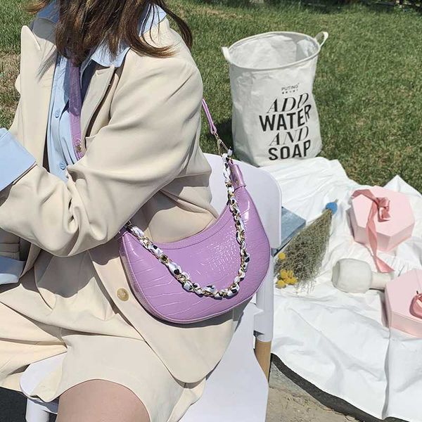 2020 new shoulder bag pu leather messenger handbags fashion ladies crossbody flap bags handbags women bags 
2020 new shoulder bag pu leather messenger handbags fashion ladies crossbody flap bags handbags women bags