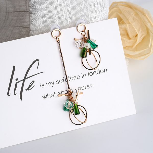 all match style asymmetry women earrings temperament geometric rhinestone pendientes mujer moda tassel earrings, Silver
all match style asymmetry women earrings temperament geometric rhinestone pendientes mujer moda tassel earrings, Silver