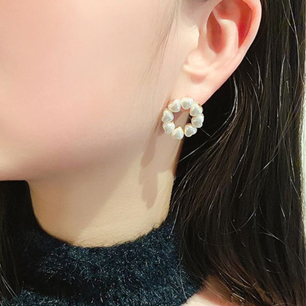 simple women earrings set heart pearl circle gold stud earring fashion birthday party female jewelry gifts, Golden;silver
simple women earrings set heart pearl circle gold stud earring fashion birthday party female jewelry gifts, Golden;silver