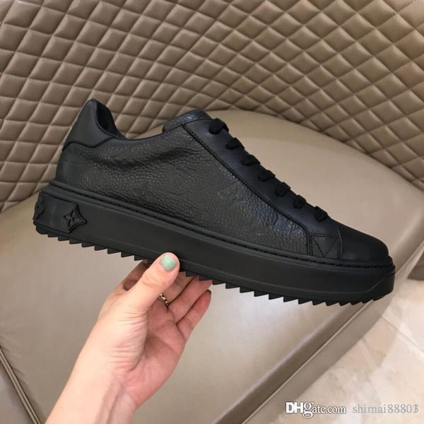fashion red bottoms men shoes luxury designer mens sneakers high fashion lv leather platform shoe with original box, Black
fashion red bottoms men shoes luxury designer mens sneakers high fashion lv leather platform shoe with original box, Black