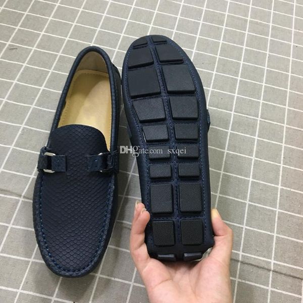 f1021 2019 luxury designer mens shoes men designer loafers snake genuine leather metal snap mens dress shoes 39-45 size, Black
f1021 2019 luxury designer mens shoes men designer loafers snake genuine leather metal snap mens dress shoes 39-45 size, Black