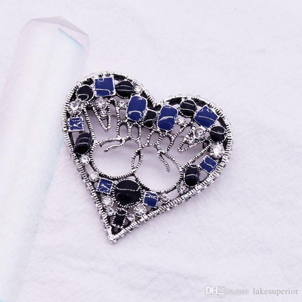 women rhinestone heart brooch hollow out heart brooch suit lapel pin shirt accessories fashion jewelry high quality, Gray
women rhinestone heart brooch hollow out heart brooch suit lapel pin shirt accessories fashion jewelry high quality, Gray