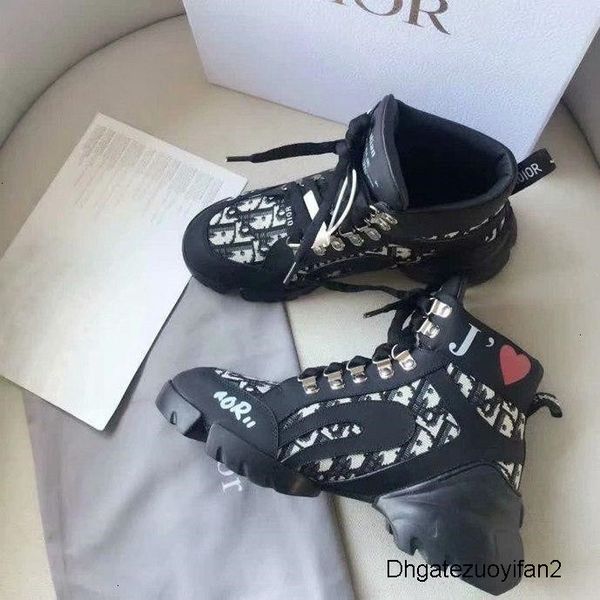 2020 новых женщин повседневная обувь для губ отпечатки low top lace up flat моды кроссовки, Black;red
2020 новых женщин повседневная обувь для губ отпечатки low top lace up flat моды кроссовки, Black;red