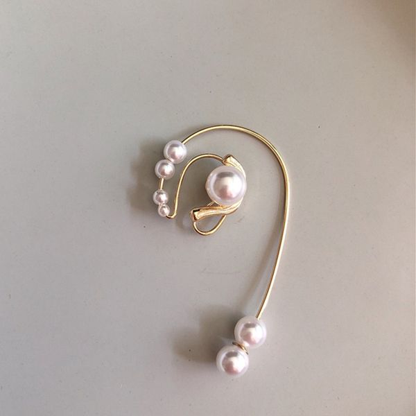 europe and america women's non-mainstream design simple cool elegant metal pearl pierceless earrings ear cuff versatile clip-on, Silver
europe and america women's non-mainstream design simple cool elegant metal pearl pierceless earrings ear cuff versatile clip-on, Silver