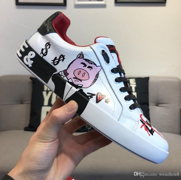 High Quality mens designers shoes DOLCE & GABBANA Prince graffiti print sneakers DG designers Sneakers white ace Shoes Size 38-44
High Quality mens designers shoes DOLCE & GABBANA Prince graffiti print sneakers DG designers Sneakers white ace Shoes Size 38-44