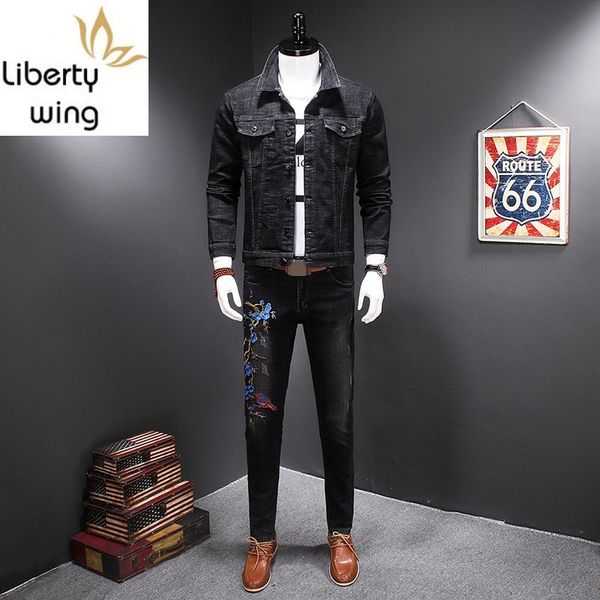 men fashion two piece set spring autumn embroidery flower long sleeve denim jacket zipper jeans mens streetwear plus size, Gray
men fashion two piece set spring autumn embroidery flower long sleeve denim jacket zipper jeans mens streetwear plus size, Gray