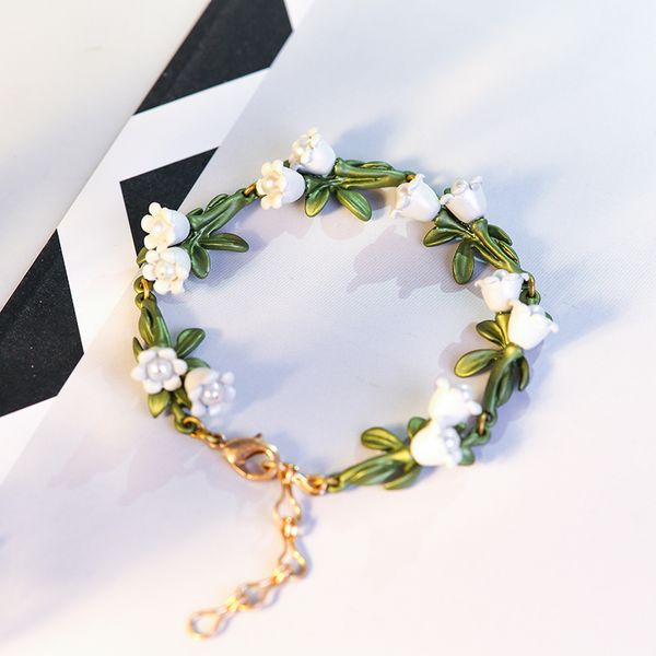 vanssey fashion jewelry plant flower lily of vally natural pearl bracelet party wedding accessories for women 2019 new, Golden;silver
vanssey fashion jewelry plant flower lily of vally natural pearl bracelet party wedding accessories for women 2019 new, Golden;silver