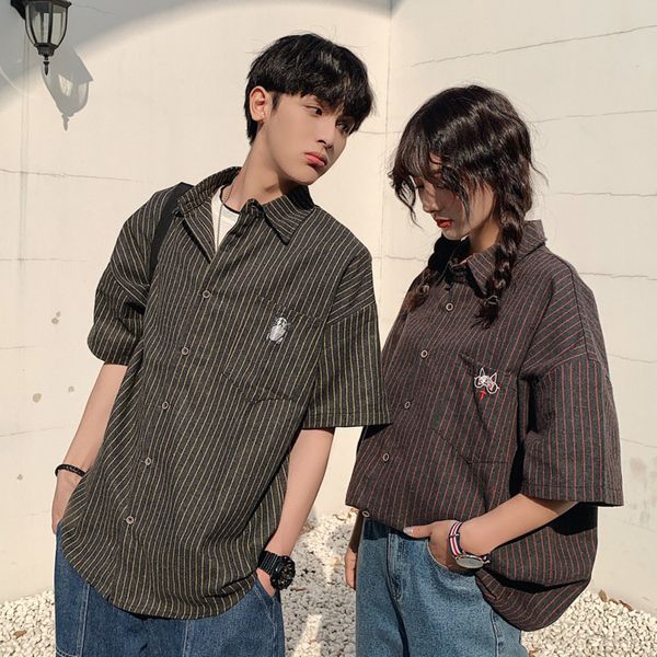 men's casual shirts 2021 spring korean trend couple harajuku loose japanese wild striped short sleeve shirt retro pocket pure cotton, White;black
men's casual shirts 2021 spring korean trend couple harajuku loose japanese wild striped short sleeve shirt retro pocket pure cotton, White;black
