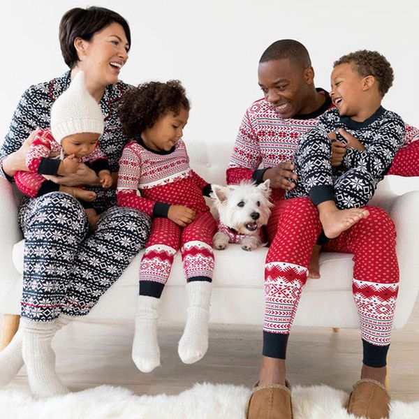 family matching christmas striped snowflake printing pyjamas sets nightwear mum/dad/baby/kids sleep set, Black;white
family matching christmas striped snowflake printing pyjamas sets nightwear mum/dad/baby/kids sleep set, Black;white