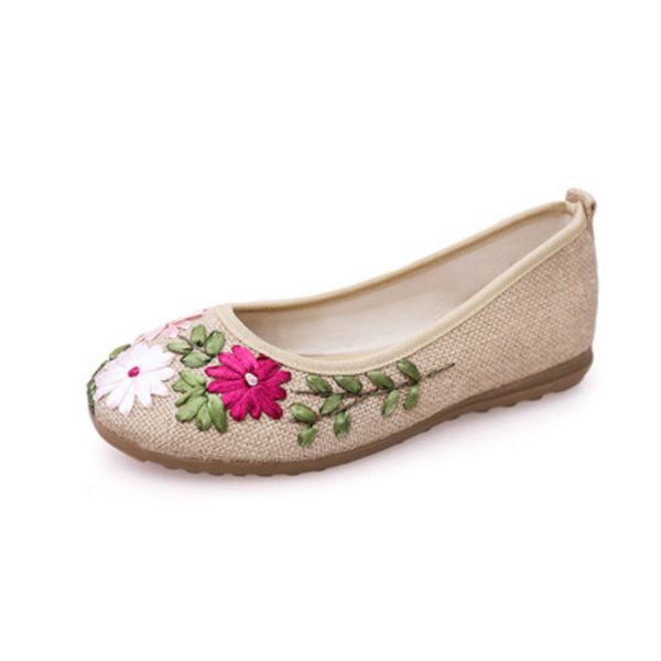 embroidered women's causal shoes with cheongsam costume red color chinese style flat hanfu old beijing embroidered cloth shoes show, Black
embroidered women's causal shoes with cheongsam costume red color chinese style flat hanfu old beijing embroidered cloth shoes show, Black
